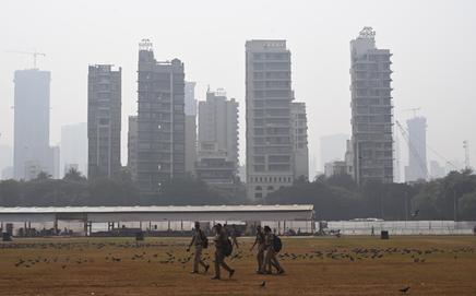 The minimum temperature in Mumbai was likely to settle at approximately 23 degrees Celsius on Sunday. File Pic