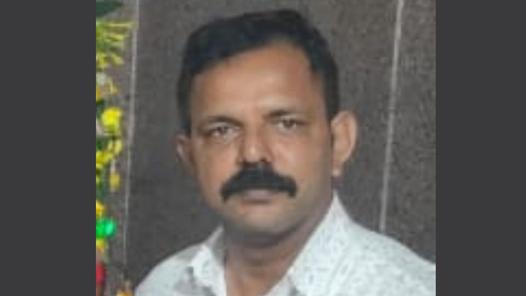 Man killed after tree branch falls near Police Headquarters in Colaba