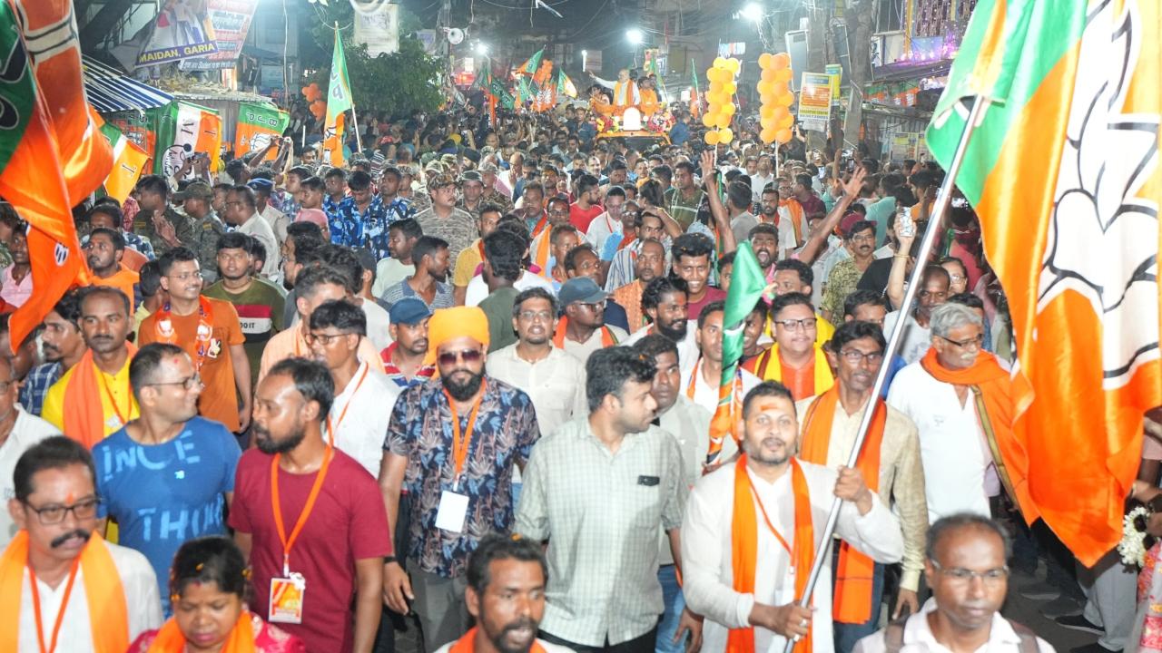 The Union home minister said the BJP prepared a roadmap for the development of Kolkata and its adjoining areas like Sonarpur.