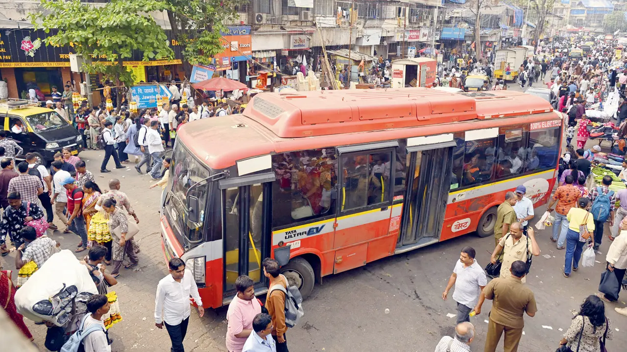 Drivers of electric buses will receive additional training to navigate congested routes better. FILE PIC/ASHISH RAJE