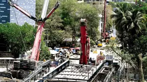 Mumbai LIVE: Old Elphinstone bridge connecting Parel-Prabhadevi fully demolished