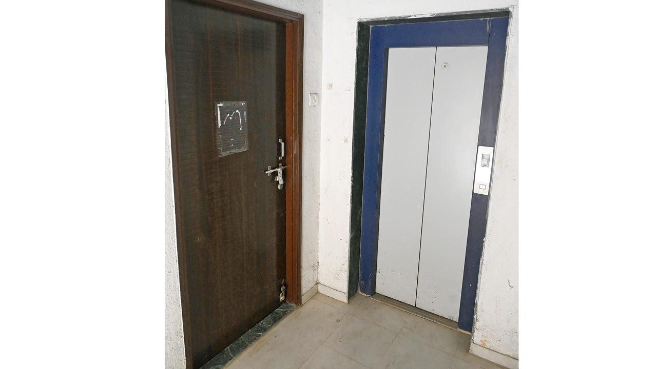 No lift and no keys: Elphinstone residents struggle as flats remain unready