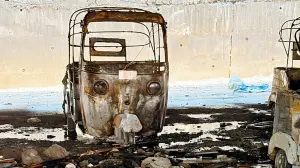 Inferno under Ramabai Bridge spares no auto-rickshaw, new or old