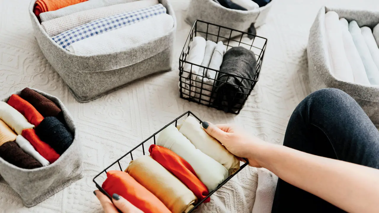 Los Angeles residents earn by filming daily chores to train robots