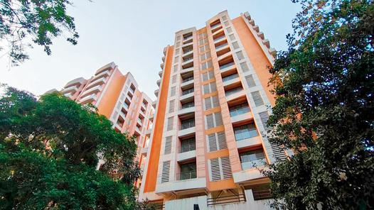 Patra Chawl residents on hunger strike as HC says flats may go for public use