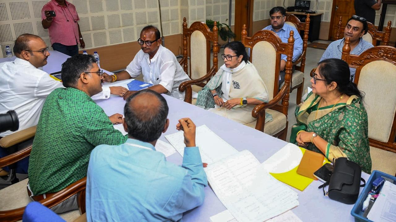 Amid slogans of 'Mamata Banerjee zindabad', 'Joy Bangla' and 'TMC zindabad', Banerjee led a colourful procession to the Alipore Survey Building, where she filed her nomination papers for the constituency that revived her electoral career in 2021.