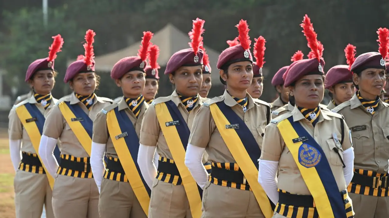 Women personnel of Mumbai Police showcase impeccable discipline during full-dress rehearsal at Shivaji Park, Dadar, on Wednesday. PIC/ATUL KAMBLE