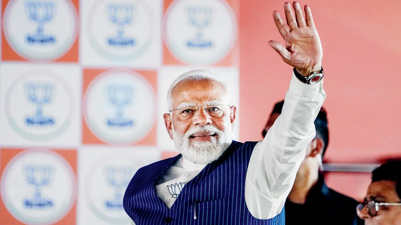 PM Narendra Modi during an election campaign in West Bengal. PIC/PTI