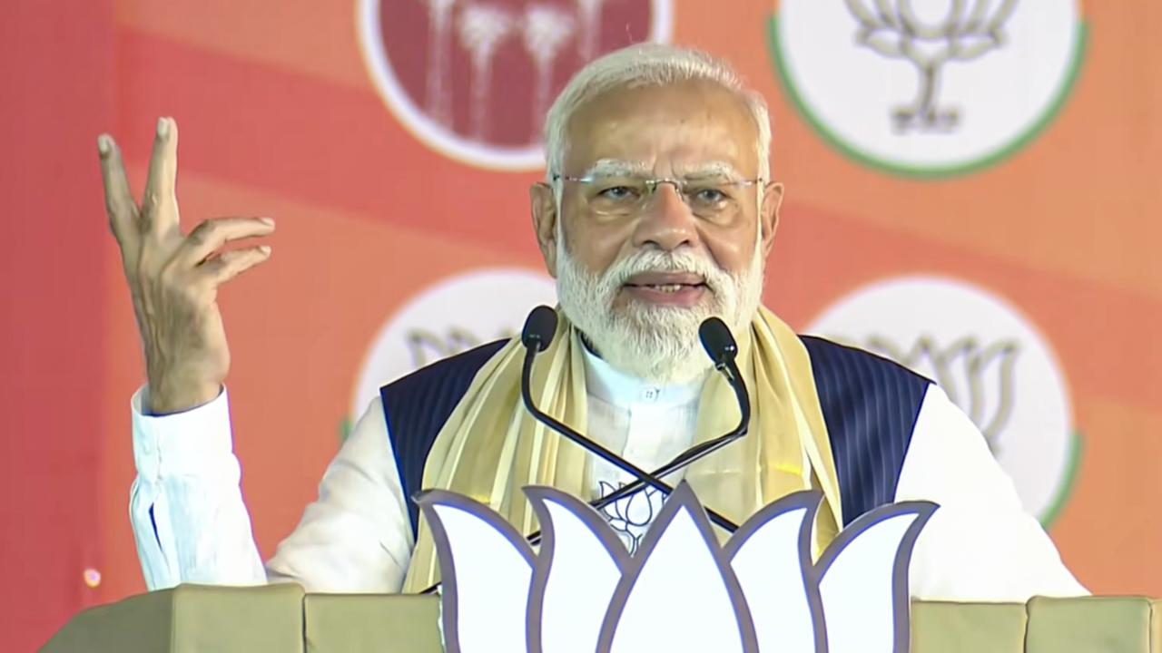 Modi also accused the Left government in the state of delaying the Sabari rail project, claiming that is caused significant loss to people of Thiruvalla. He said that when a BJP double-engine government comes to power in Kerala, all obstacles will be removed. "This is Modi's guarantee"