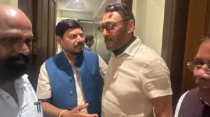 In Photos: Ramdas Athawale pays last respects to Asha Bhosle in Mumbai