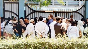 Mumbai: Parents oppose digital leaving certificates at Oshiwara school