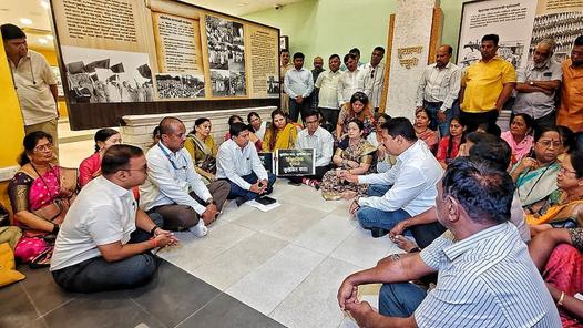 Shiv Sena (UBT) protests over 'poor condition' of Samyukta Maharashtra gallery