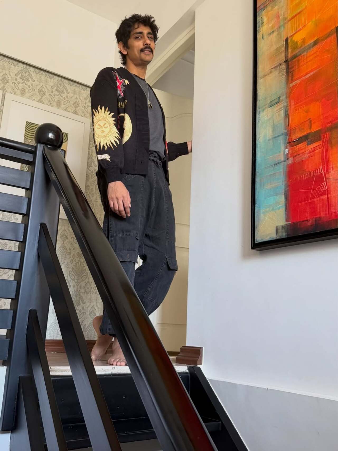 Aditi is known for her graceful, classical screen presence, while Siddharth is admired for his versatile roles across Tamil, Telugu, and Hindi cinema