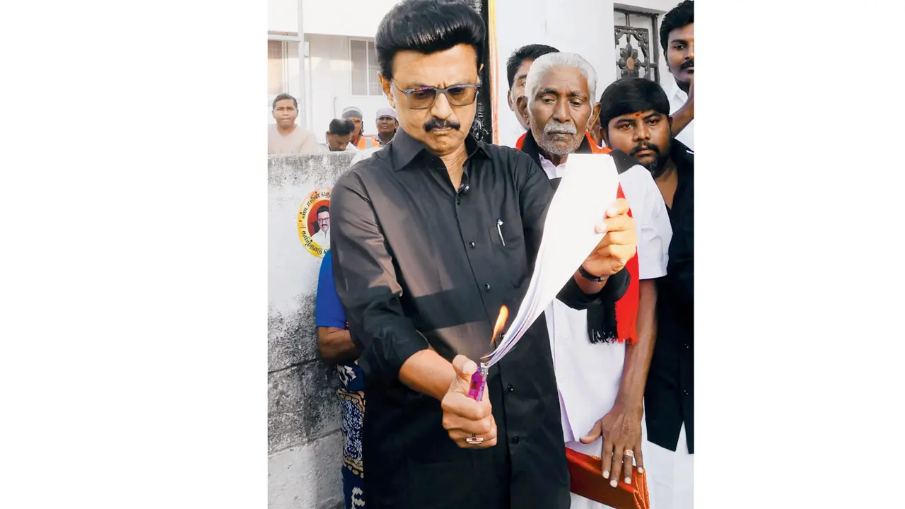 MK Stalin burns Delimitation Bill copy, calls it a “black law”