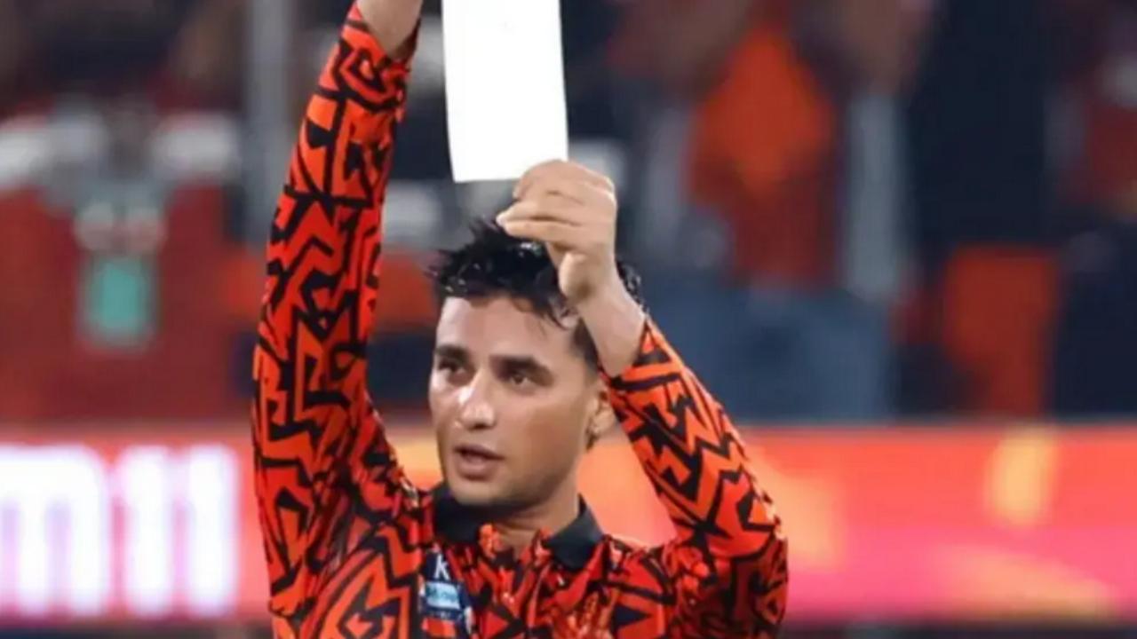 In the IPL 2026 match against Rajasthan Royals (RR), Sunrisers Hyderabad's (SRH) opening batsman Abhishek Sharma departed on a one-ball duck