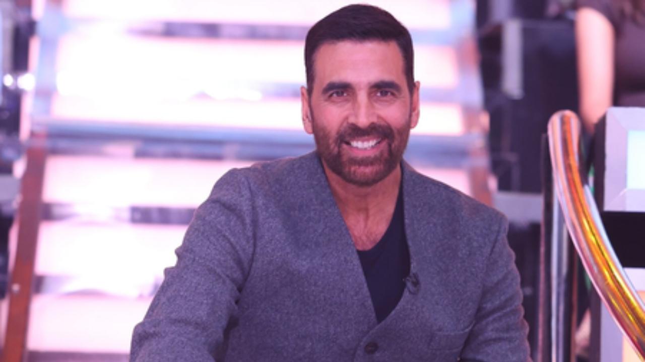 Wheel of Fortune: Contestant predicts Akshay Kumar`s future