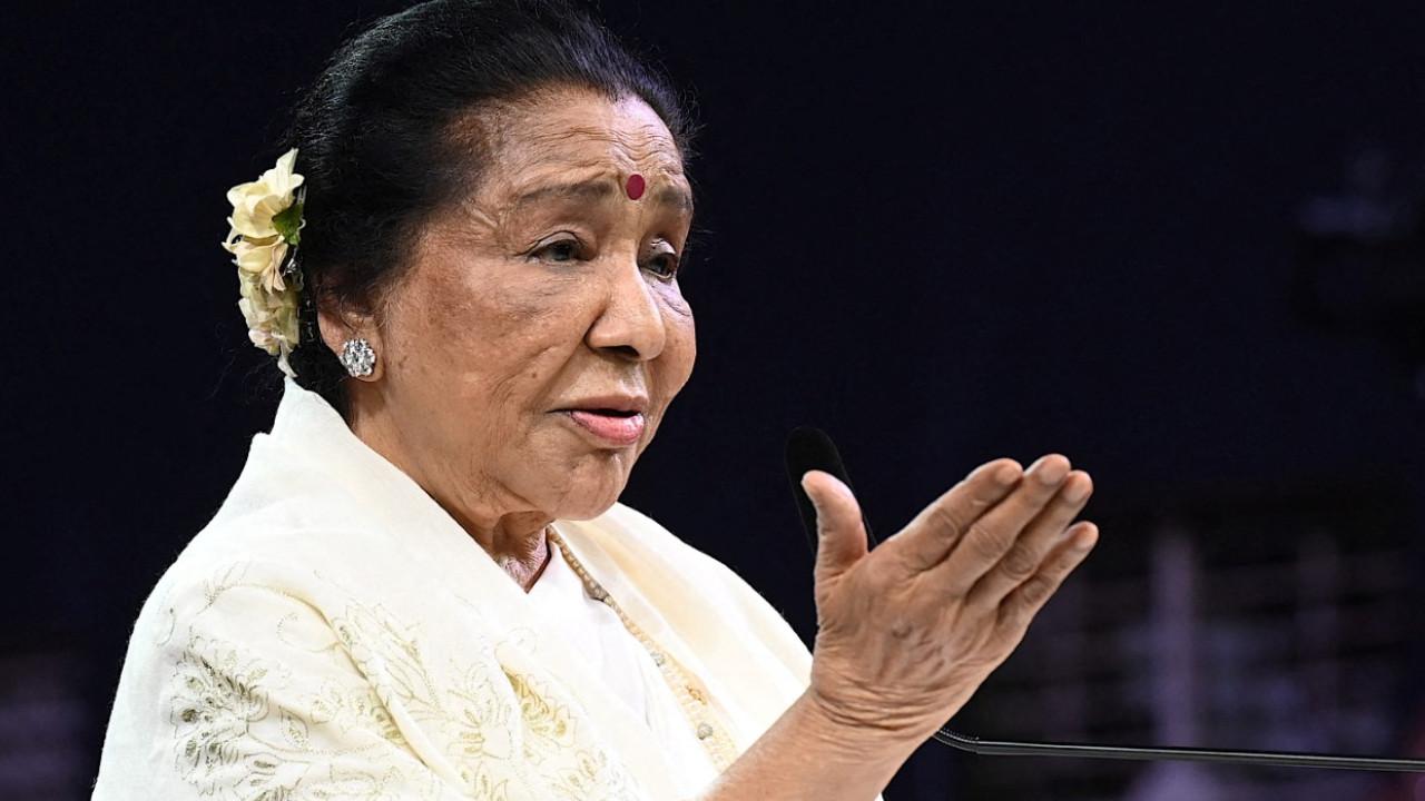 Asha Bhosle death: Everytime the singer made headlines beyond music