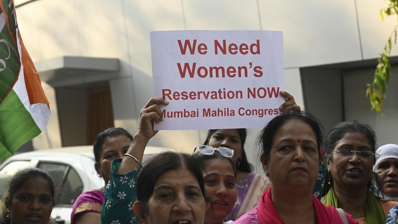 Out of 528 members present, 298 voted in favour while 230 opposed it. The bill fell short of the required two-thirds majority needed for a constitutional amendment