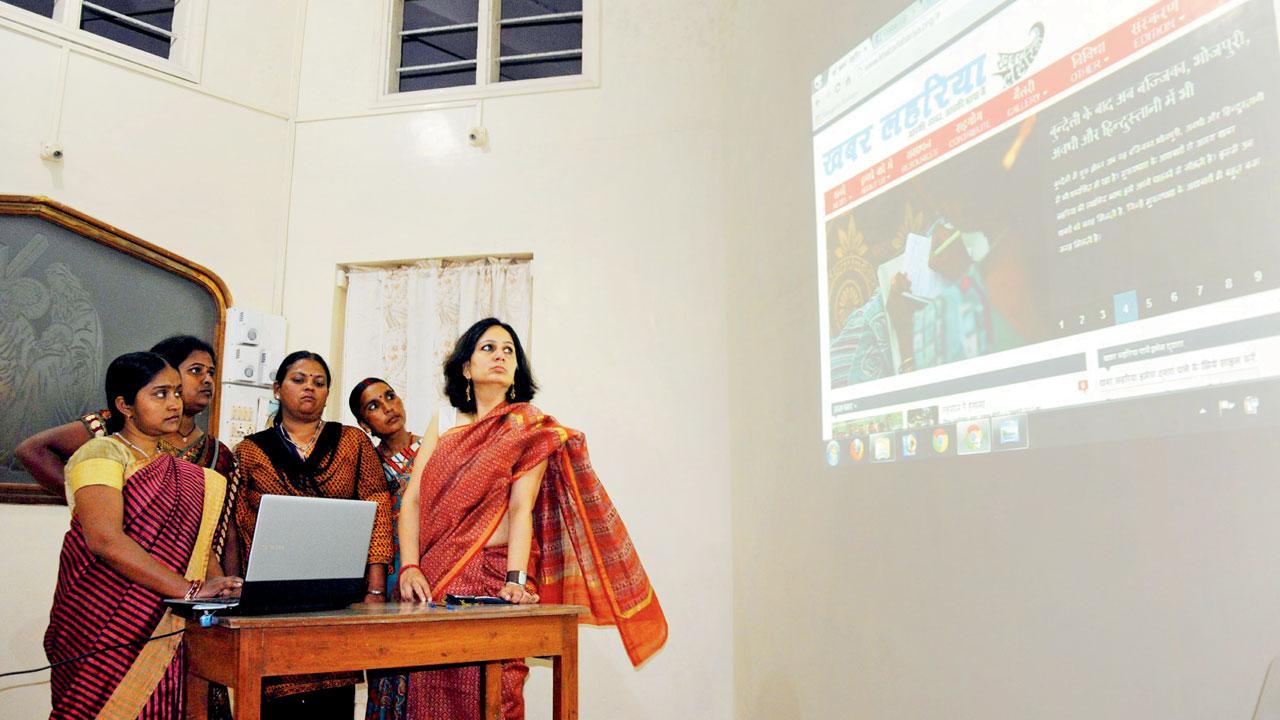Team Khabar Lahariya launch the website at Retreat House in Bandra in 2013. File pic