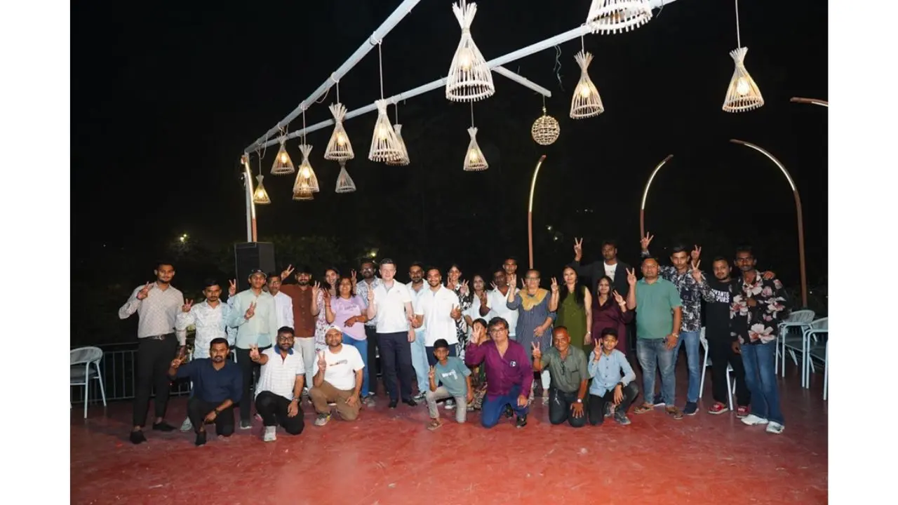 Viva Gala Lights Up Ahmedabad with an Evening Dedicated to Customers