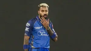 Pandya wins toss, elects to bowl first against Royal Challengers Bengaluru