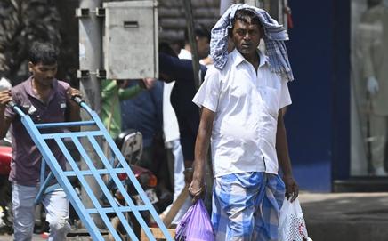 Vidarbha remained significantly hotter than Marathwada on Friday. Pic/ Ashish Raje