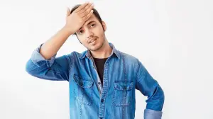 WhatsApp scam breaks iPhone paglu’s heart, around Rs 3 lakh gone