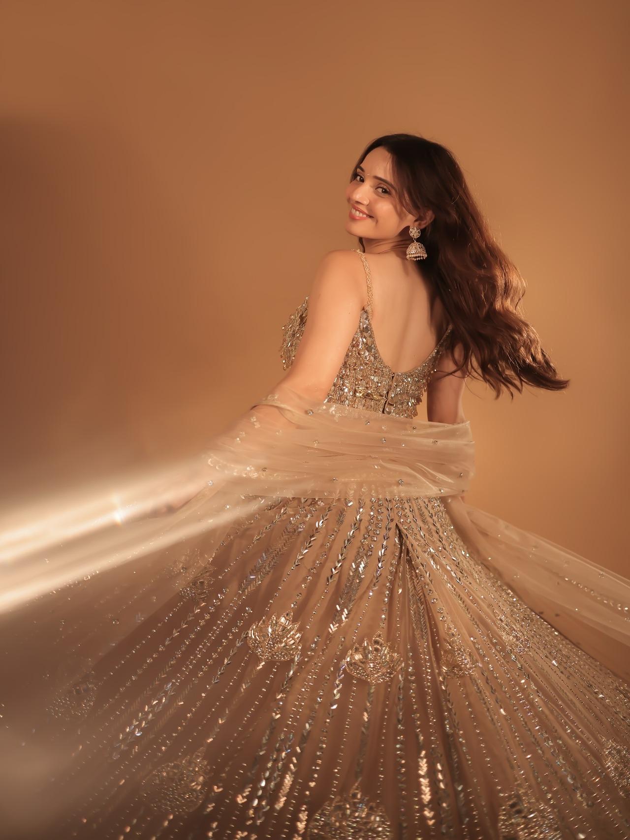 The content creator is known for sharing content related to travel and fashion on her Instagram page.