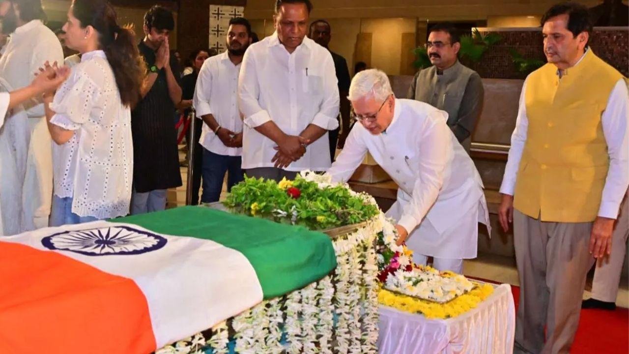 Maharashtra Governor pays tribute to legendary singer Asha Bhosle