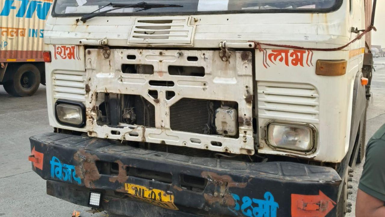 Mumbai: Newly married couple dies in tragic accident on Nashik-Mumbai highway