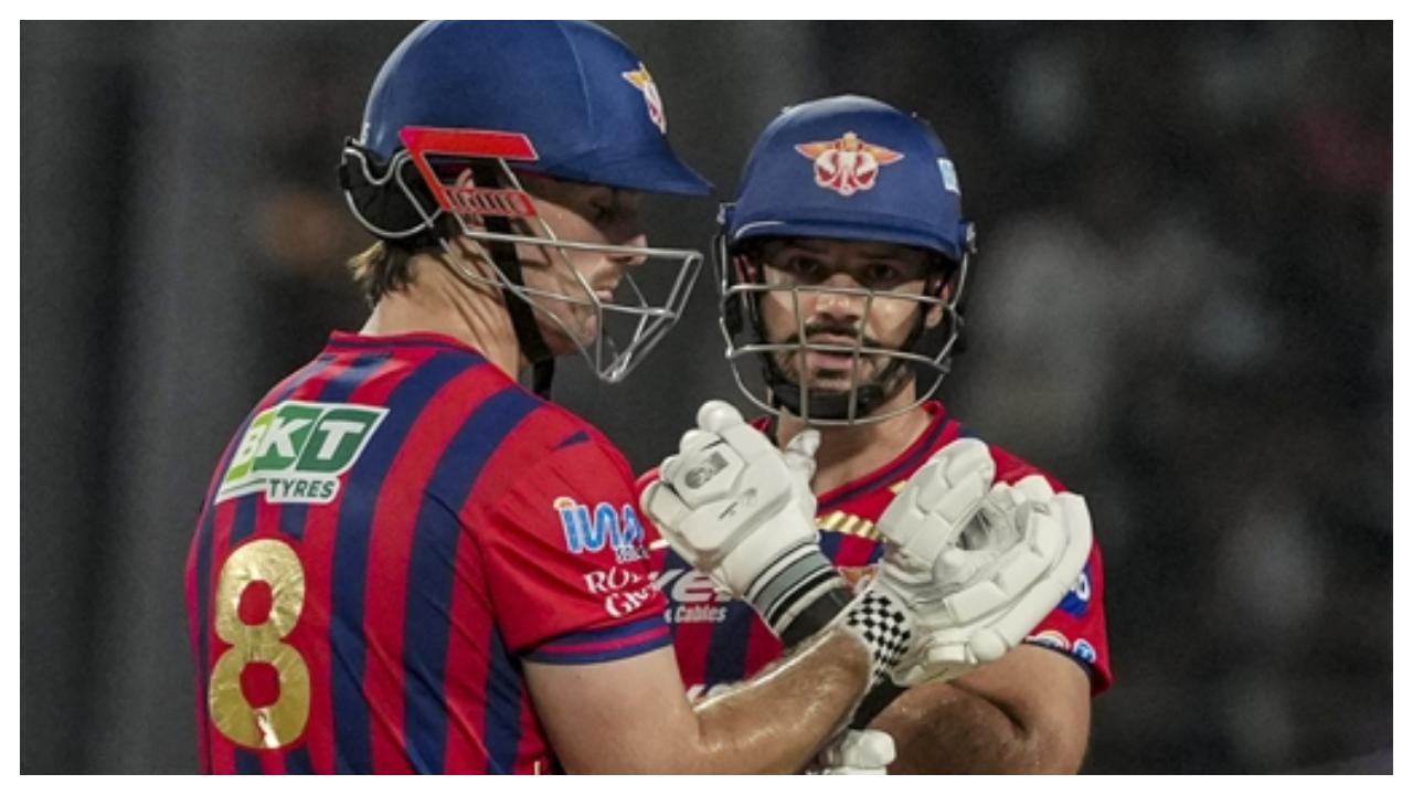 Chasing 181 runs for the victory, LSG lost their way after the dismissal of both their openers. Aiden Markram scored a quickfire 22 runs in 15 balls before being dismissed. Mitch Marsh soon followed after he was caught behind for 15 runs. (Pic: PTI)