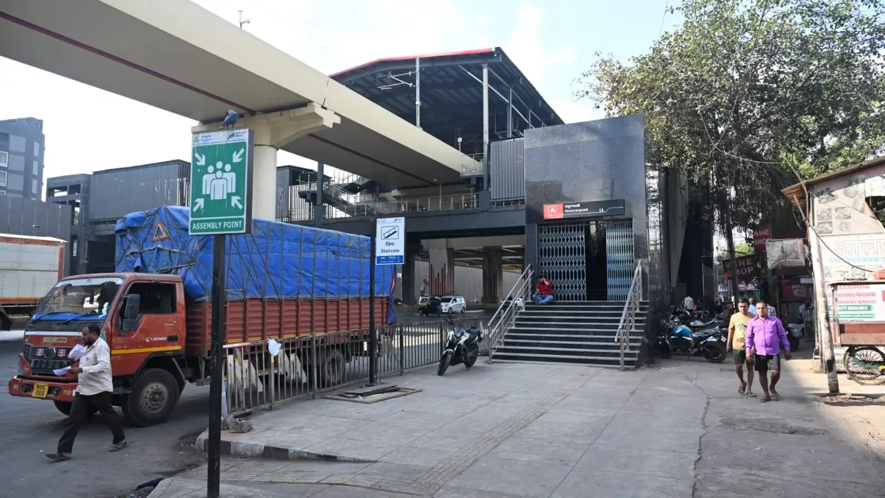 Despite the preparations, some work was on Sunday morning was seen being incomplete and final touches pending