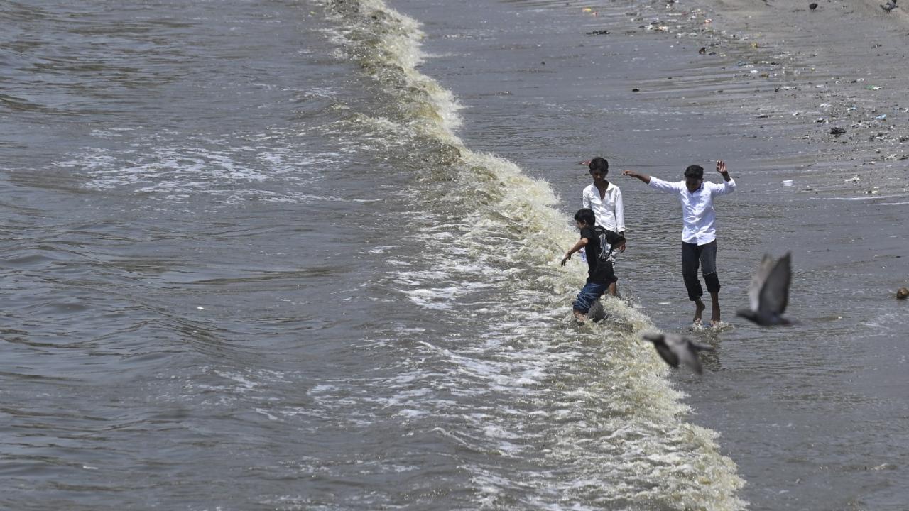 While many avoid stepping out during peak afternoon hours, some were seen visiting the city beaches