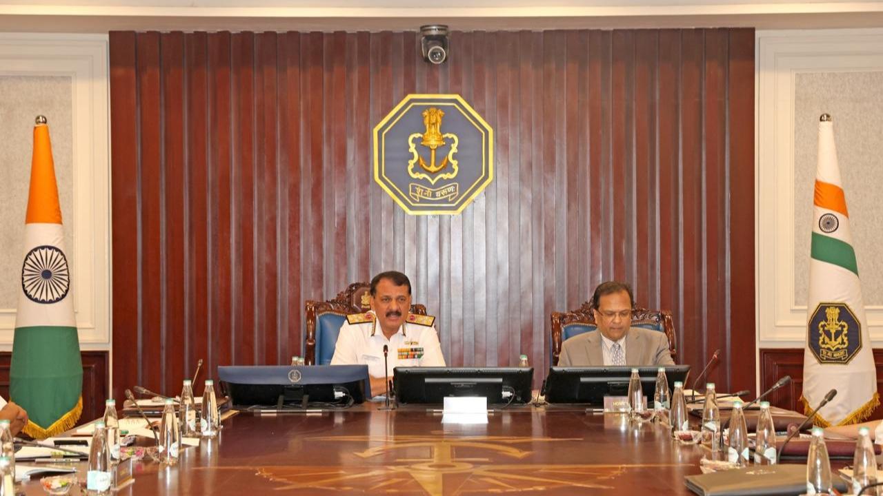 The CNS stressed the importance of maintaining high combat readiness and adopting emerging technologies to build a future-ready naval force