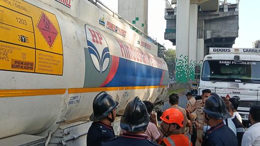 Traffic affected at Thane's Ghodbunder Road after petrol tanker emits smoke