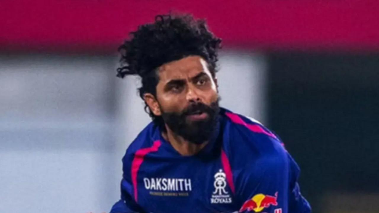 Donovan Ferreira scored seven runs in seven balls, including a maximum. Shimron Hetmyer departed after scoring 15 runs in 18 balls. Ravindra Jadeja returned to the pavilion after scoring nine runs in seven balls, with the help of a boundary. Ravi Bishnoi registered a two-ball duck. Jofra Archer lost his wicket on eight runs in five balls, which also included a boundary. Brijesh Sharma stayed unbeaten on one run in three balls. With this, the Royals posted a total of 155 runs for the loss of nine wickets in 20 overs (Pic: File Pic)