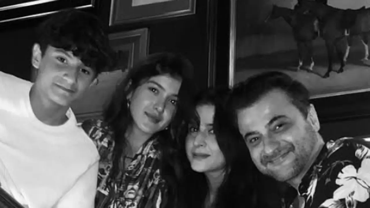 Picture Courtesy/Sanjay Kapoor's Instagram account