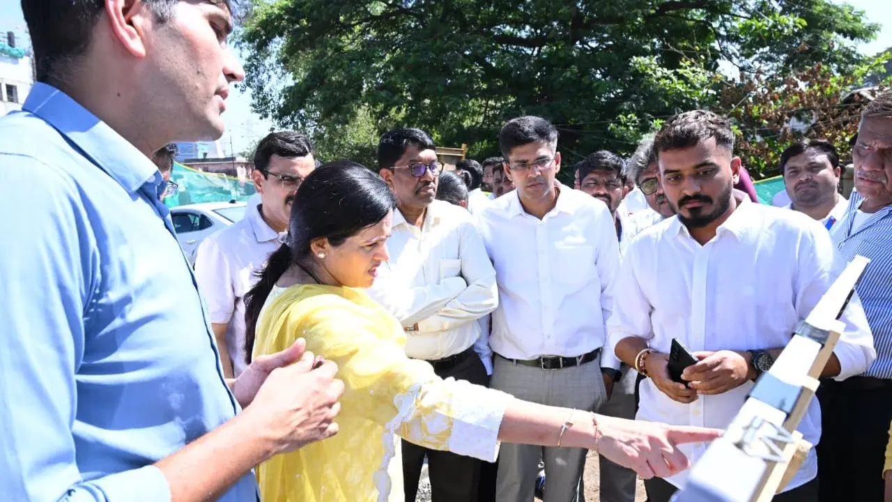 Sion flyover to be ready by 15 July 2026; BMC sets strict deadlines