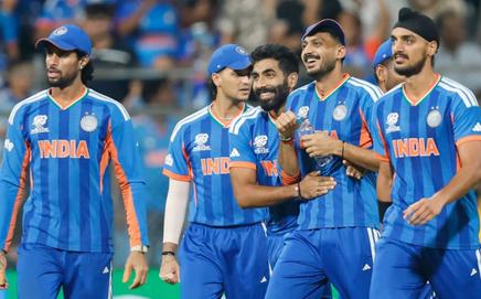 Team India players celebrating a wicket during an international match (Pic: File Pic)