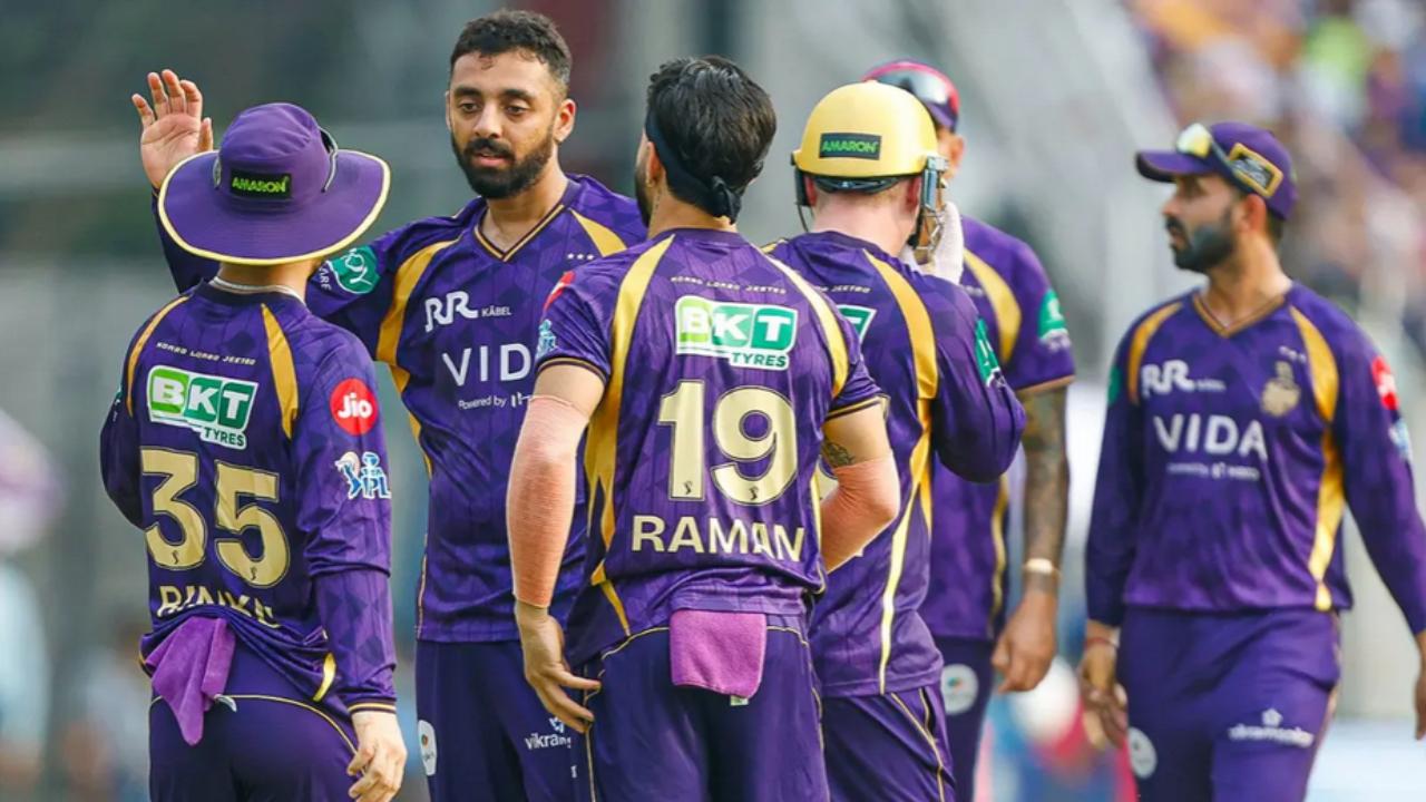 With this, he achieved the feat of completing 200 wickets in T20 cricket