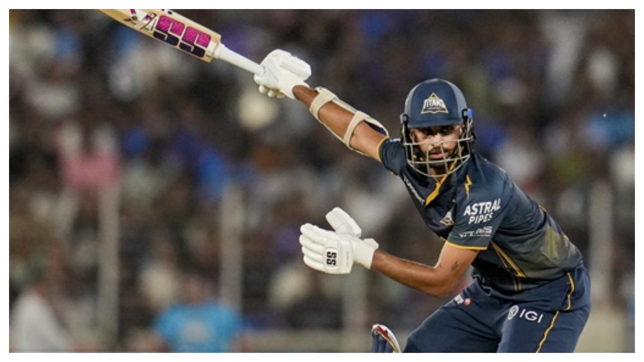 For GT, Washington Sundar and Shahrukh Khan were the lone fighters. Sundar scored 26 runs while Khan scored 17 runs, in what was an otherwise lacklustre performance. (Pic: PTI)