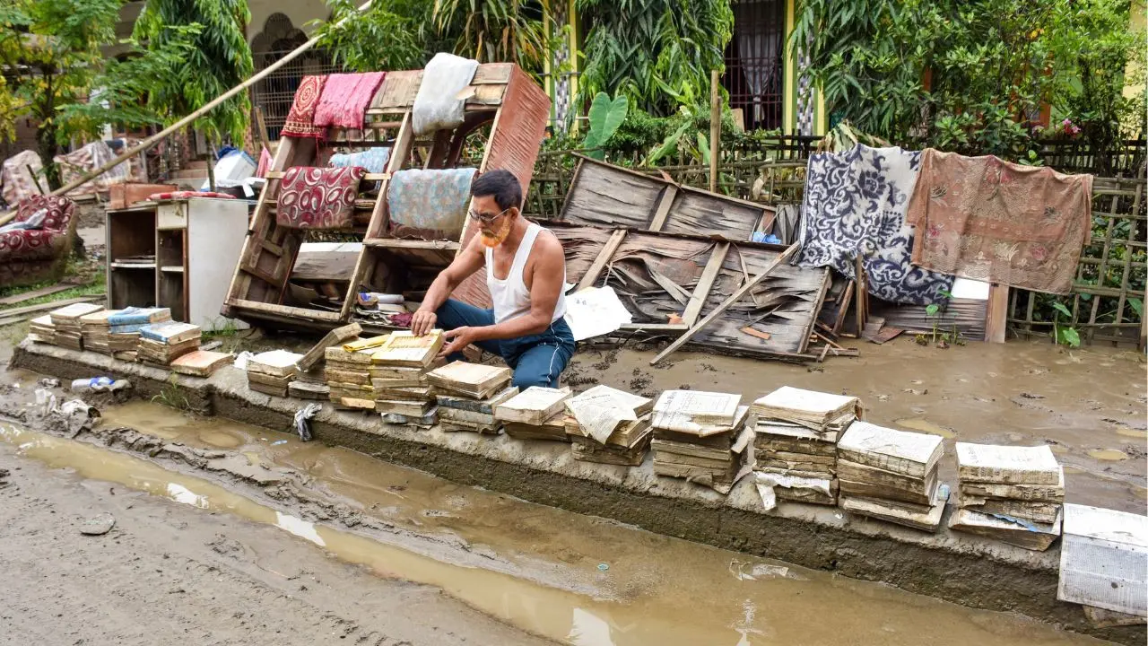 IN PHOTOS: Assam flood toll climbs to 87 as nearly 1.3 lakh people affected The toll in Assam's flood rose to 87 with two more fatalities, and nearly 1.3 lakh people were still affected by the deluge