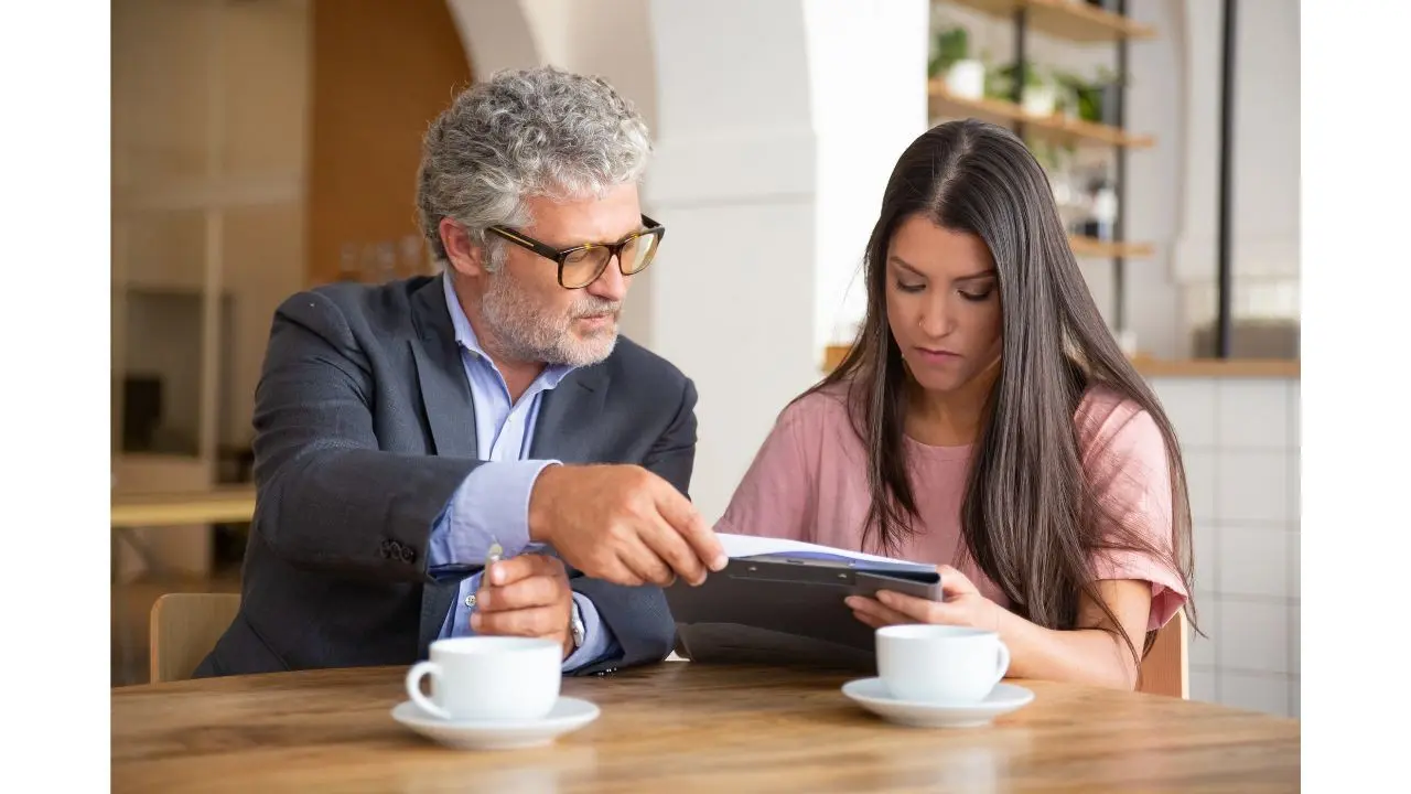 Term Insurance vs Life Insurance: Which One Fits Different Financial Goals ? Term insurance vs life insurance.