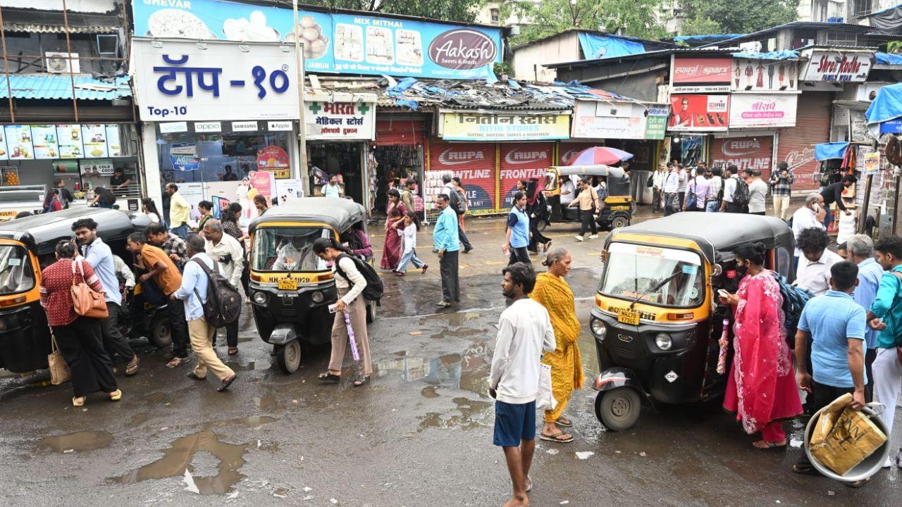 Many commuters rely on auto-rickshaws for last-mile connectivity after their train journey and the situation on Monday highlighted the dependence of suburban commuters on autorickshaws for connectivity&nbsp;