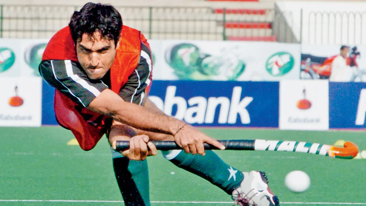 Former Pakistan's hockey player Sohail Abbas’ ‘social’ Work Pakistan’s Sohail Abbas executes one of his dreaded drag-flicks during training at Lahore in 2004. Pic/AFP