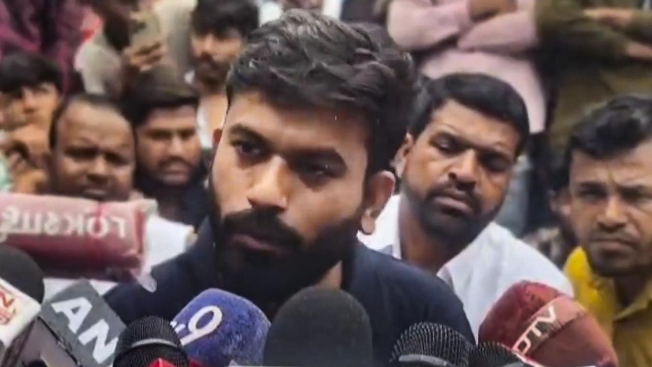 Send your shildren to village schools for a day, CJP founder Abhijeet Dipke tells politicians