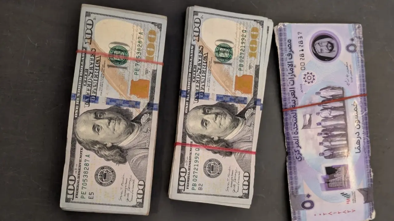 CISF seizes USD and UAE dirhams worth Rs 72.22 lakh at Mumbai airport The passengers and the foreign currency were handed over to the Air Intelligence Unit (AIU) and Customs authorities for further action, officials said. Pic/CISF