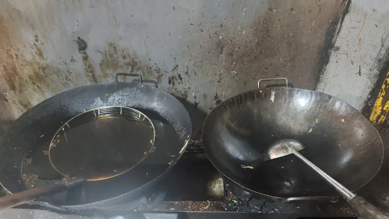 Stagnant water, insect infestation among lapses found in Maharashtra FDA's raids Café Cadell at Shivaji Park in Mahim was among the Mumbai establishments whose licence was suspended by the Maharashtra FDA over food safety and hygiene lapses. PIC/FDA