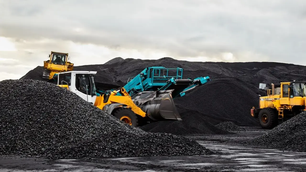 Coal India to complete South Eastern Coalfields, Mahanadi Coalfields IPO in FY27 Representational Image. File pic.
