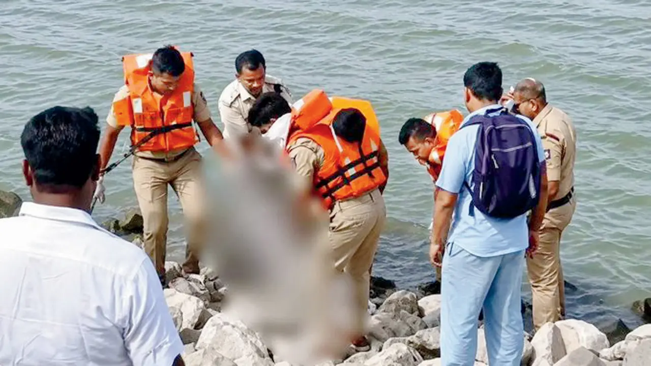 Woman and five children found dead in Bhutnal Lake